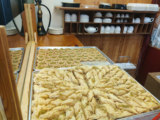 Photo of Shawarma House - 824 E Main St, Welland, ON L3B 1E1