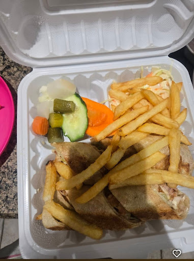 Photo of Royal Rooster Shawarma - 3987 Riverside Dr. Unit 1, Ottawa, ON K1V 1C1