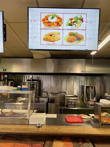 Photo of TaoukResto - 1300 Bd des Récollets, Trois-Rivières, QC G8Z 3X2