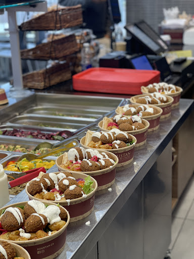 Photo of Restaurant Boustan - 8525 Bd Saint-Michel, Montréal, QC H1Z 3E7