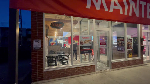 Photo of Restaurant Boustan - 8525 Bd Saint-Michel, Montréal, QC H1Z 3E7