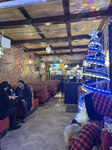 Photo of Saveurs du Monde - Halal - Shawarma - Couscous - Falafel - Shish Taouk - 847 Rue Saint-Jean, Québec, QC G1R 1R2