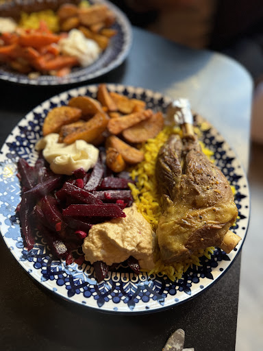 Photo of Saveurs du Monde - Halal - Shawarma - Couscous - Falafel - Shish Taouk - 847 Rue Saint-Jean, Québec, QC G1R 1R2