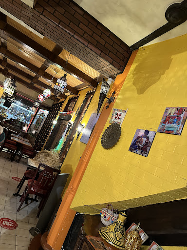 Photo of Saveurs du Monde - Halal - Shawarma - Couscous - Falafel - Shish Taouk - 847 Rue Saint-Jean, Québec, QC G1R 1R2