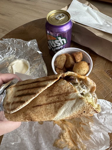 Photo of Shish Taouk Shawarma Express - 1804 1re Av., Québec, QC G1L 3L9