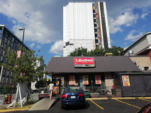 Photo of 3 Brothers Shawarma & Poutine - 530 Rideau St, Ottawa, ON K1N 8H4