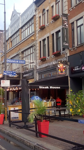 Photo of Restaurant Les Ailes Piquantes Buffalo Trois Rivières - 331 Rue des Forges, Trois-Rivières, QC G9A 2G9