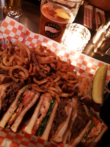 Photo of Restaurant Les Ailes Piquantes Buffalo Trois Rivières - 331 Rue des Forges, Trois-Rivières, QC G9A 2G9