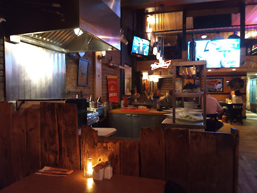 Photo of Restaurant Les Ailes Piquantes Buffalo Trois Rivières - 331 Rue des Forges, Trois-Rivières, QC G9A 2G9