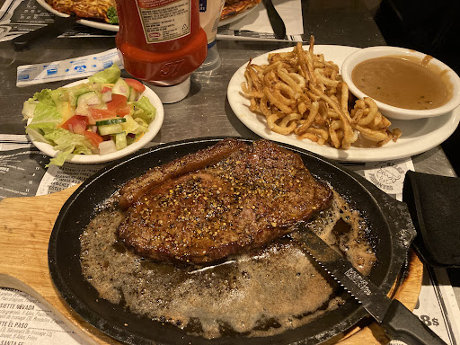 Photo of Restaurant Les Ailes Piquantes Buffalo Trois Rivières - 331 Rue des Forges, Trois-Rivières, QC G9A 2G9