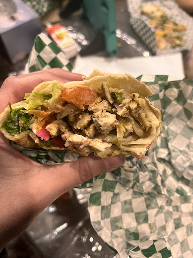 Photo of Atyab Shawarma and Donair - 2200 Montréal Rd, Gloucester, ON K1J 6M5