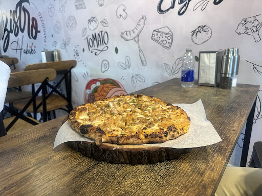 Photo of Bistro Habibi - 1280 Bd des Récollets, Trois-Rivières, QC G8Z 3X2