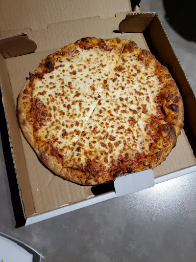 Photo of Botan Pizza - 30 Rue des Forges, Trois-Rivières, QC G9A 2G5