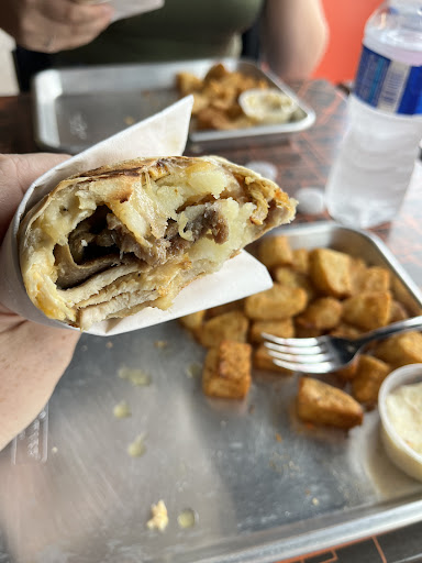 Photo of Shawarma rock forest - 25 Rue Léger, Sherbrooke, QC J1L 1X1