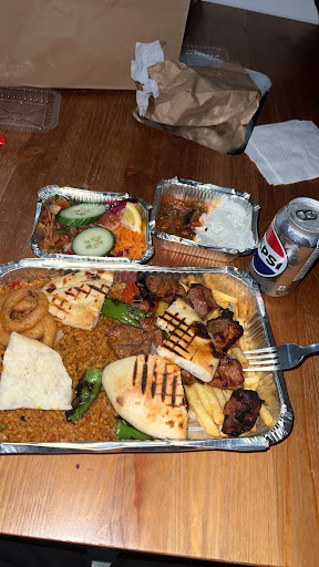 Photo of Istanbul Kebab Trois-rivières - 3097-A Bd des Forges, Trois-Rivières, QC G8Z 1V4