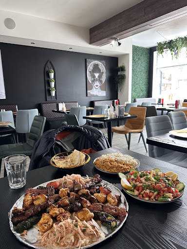 Photo of Istanbul Kebab Trois-rivières - 3097-A Bd des Forges, Trois-Rivières, QC G8Z 1V4