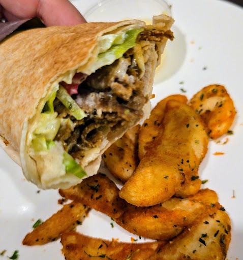 Photo of Restaurant Palais Shawarma - 15043 Boul. Henri-Bourassa, Québec, QC G1G 1M2
