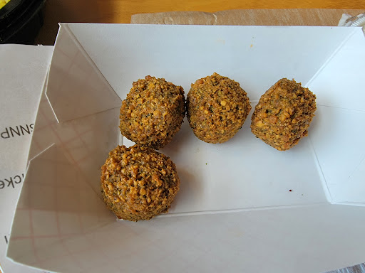 Photo of Medina Grill - 5 Maryland Plaza, St. Louis, MO 63108, USA