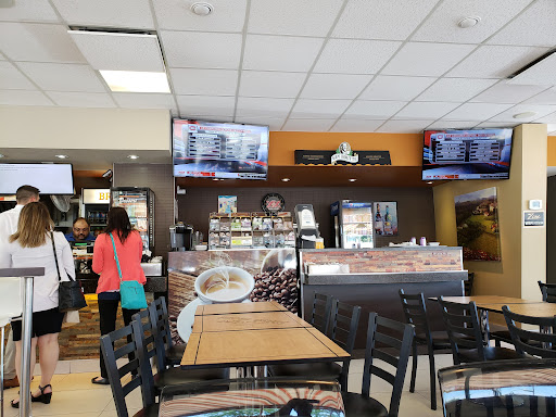 Photo of Zone Shish Taouk - 501 Bd du Séminaire N, Saint-Jean-sur-Richelieu, QC J3B 5L7