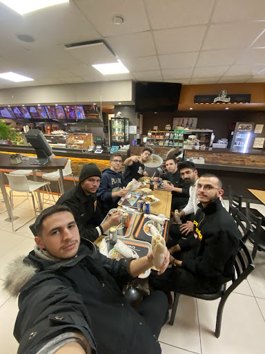 Photo of Zone Shish Taouk - 501 Bd du Séminaire N, Saint-Jean-sur-Richelieu, QC J3B 5L7