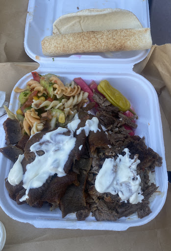 Photo of Restaurant Taouk - 1312 Rue Roberval, Saint-Bruno-de-Montarville, QC J3V 5J1