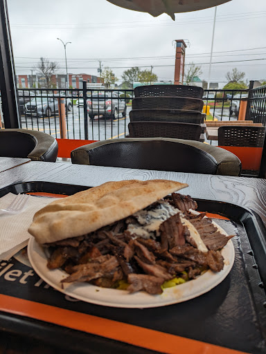 Photo of Extrême Shish Taouk - 240 Bd Saint-Luc #12, Saint-Jean-sur-Richelieu, QC J2W 1C4