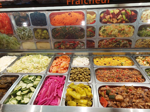 Photo of Extrême Shish Taouk - 240 Bd Saint-Luc #12, Saint-Jean-sur-Richelieu, QC J2W 1C4