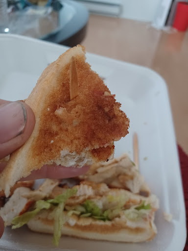 Photo of Extrême Shish Taouk - 240 Bd Saint-Luc #12, Saint-Jean-sur-Richelieu, QC J2W 1C4