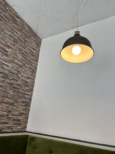 Photo of Table 46 - 16 Bd Sir-Wilfrid-Laurier, Beloeil, QC J3G 4E8