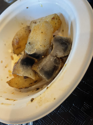 Photo of Restaurant Le Taouk Cuisine Libanaise - 50 Rue de la Gabelle #520, Varennes, QC J3X 0C1