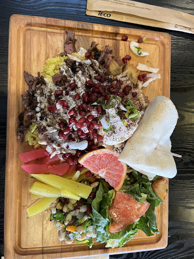Photo of Le Shawarman - 4725 A Blvd. Samson, Laval, QC H7W 2H8