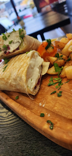 Photo of Le Shawarman - 4725 A Blvd. Samson, Laval, QC H7W 2H8