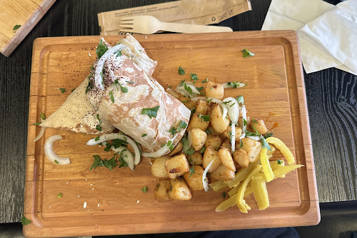 Photo of Le Shawarman - 4725 A Blvd. Samson, Laval, QC H7W 2H8