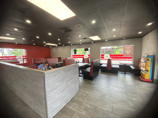 Photo of Amir - 1580 Bd du Curé-Labelle, Laval, QC H7V 2W2