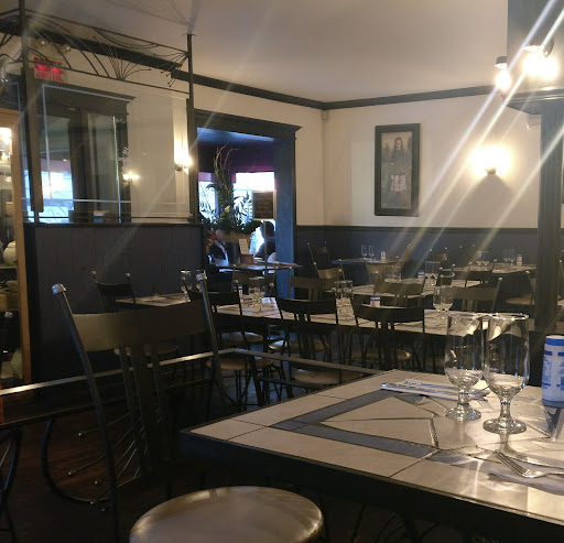 Photo of Arousse - 19 Rue Blainville O, Sainte-Thérèse, QC J7E 1X1