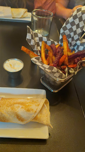 Photo of Arousse - 19 Rue Blainville O, Sainte-Thérèse, QC J7E 1X1