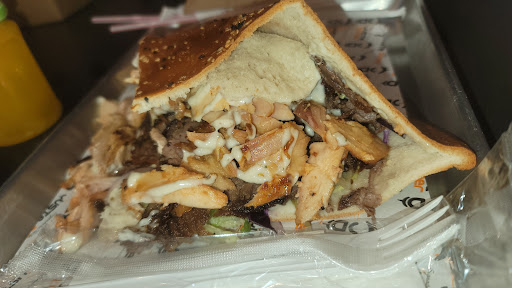 Photo of JUSTE DÖNER /JUST DÖNER - 12260 Rue de Chaumont #103, Mirabel, QC J7J 1R4