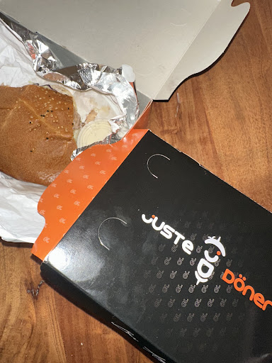 Photo of JUSTE DÖNER /JUST DÖNER - 12260 Rue de Chaumont #103, Mirabel, QC J7J 1R4