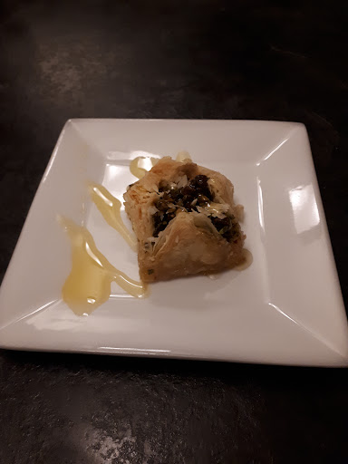 Photo of Restaurant Arousse St-Jérome - 66 Rue de la Gare, Saint-Jérôme, QC J7Z 2B8