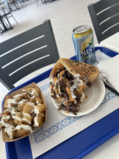 Photo of Le Doner - 3100 Blvd. de la Concorde E, Laval, QC H7E 2B8