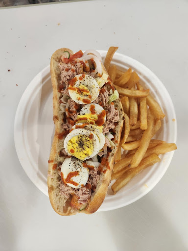 Photo of Le Doner - 3100 Blvd. de la Concorde E, Laval, QC H7E 2B8