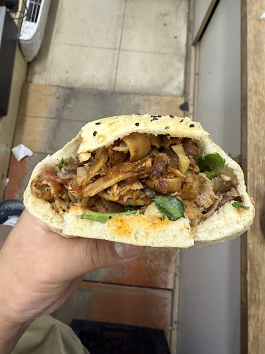 Photo of Lori Döner - 3721 Rue Ontario E, Montréal, QC H1W 1S1