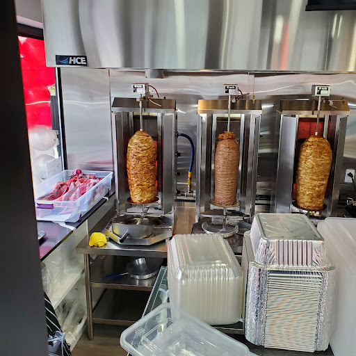 Photo of Lori Döner - 3721 Rue Ontario E, Montréal, QC H1W 1S1