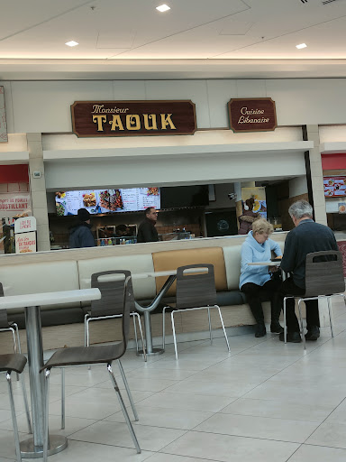 Photo of Monsieur Taouk - 825 Rue Saint-Laurent O, Longueuil, QC J4K 2V1