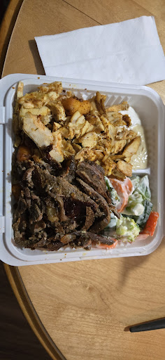 Photo of Monsieur Taouk - 825 Rue Saint-Laurent O, Longueuil, QC J4K 2V1