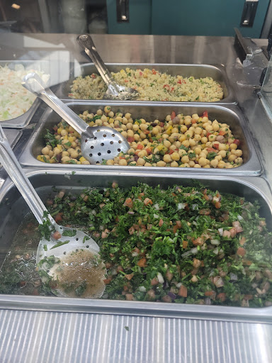 Photo of Monsieur Taouk - 825 Rue Saint-Laurent O, Longueuil, QC J4K 2V1