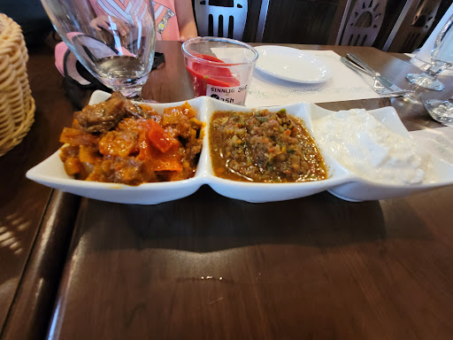 Photo of KEBAB & SLICE - 3094 Ch. de Chambly, Longueuil, QC J4L 4N5