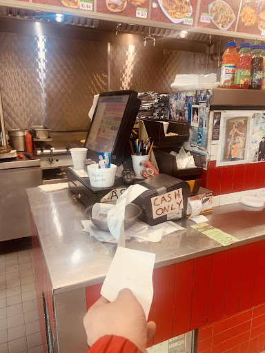 Photo of La Ligne Rouge - 414 Rue Jean-Talon E, Montréal, QC H2R 1T5