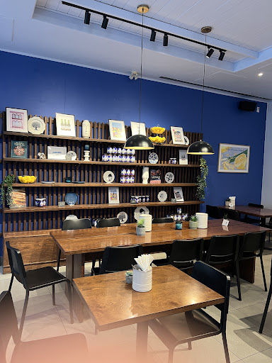 Photo of Mezzmiz - 1407 Rue Crescent, Montréal, QC H3G 2B2