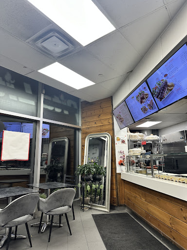 Photo of Pita lite Shawarma - 175 Bloor St E unit -N3, Toronto, ON M4W 3R8